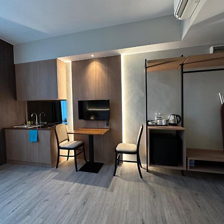 קוצ'ינג Roxy Hotel Aiman מראה חיצוני תמונה
