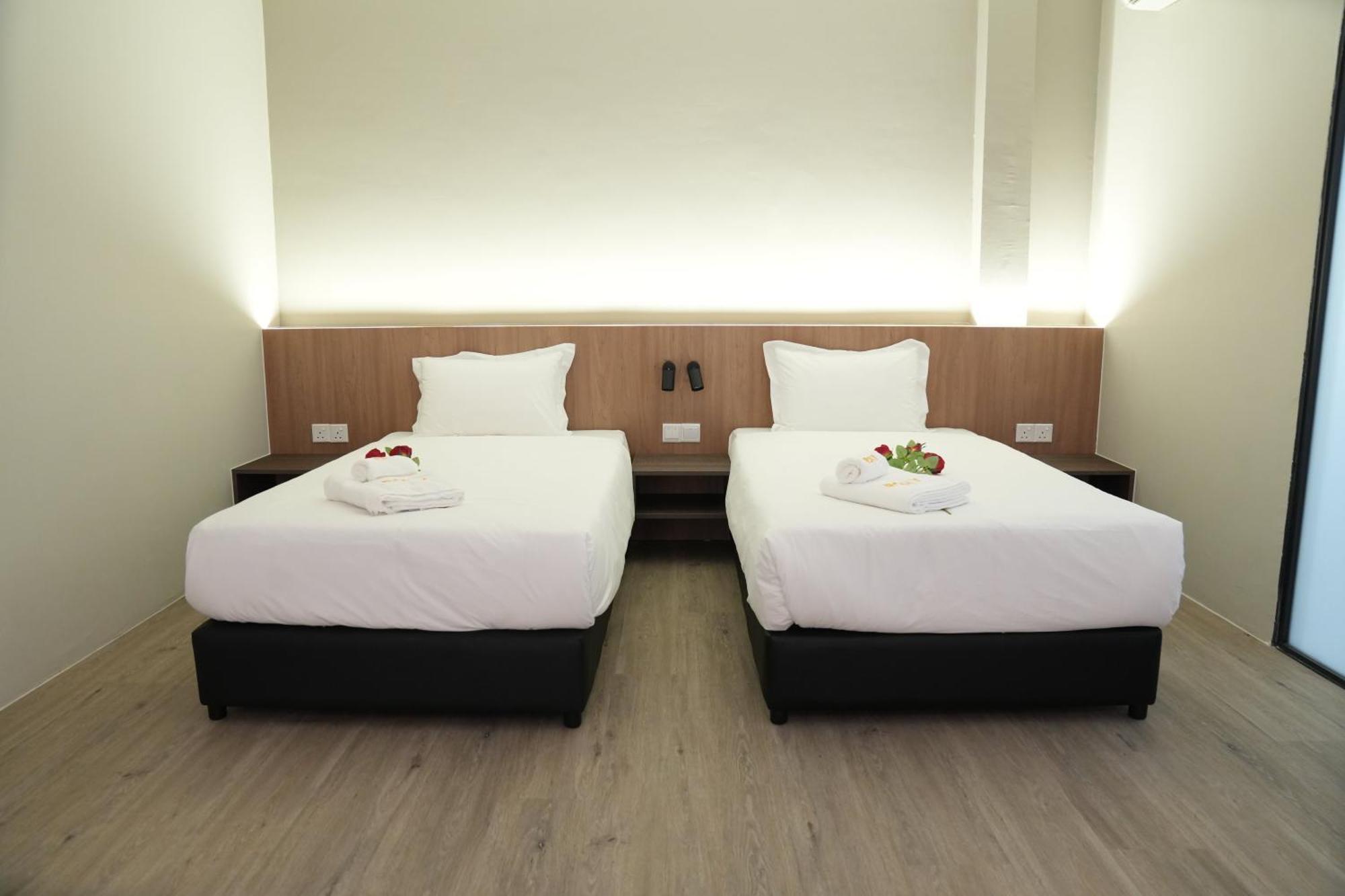 קוצ'ינג Roxy Hotel Aiman מראה חיצוני תמונה