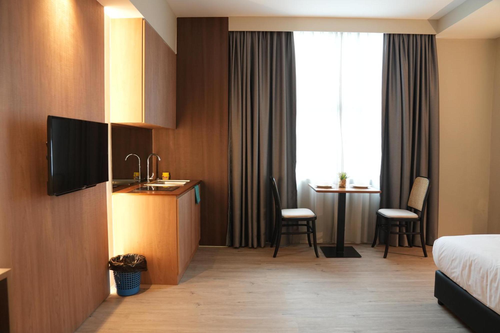 קוצ'ינג Roxy Hotel Aiman מראה חיצוני תמונה
