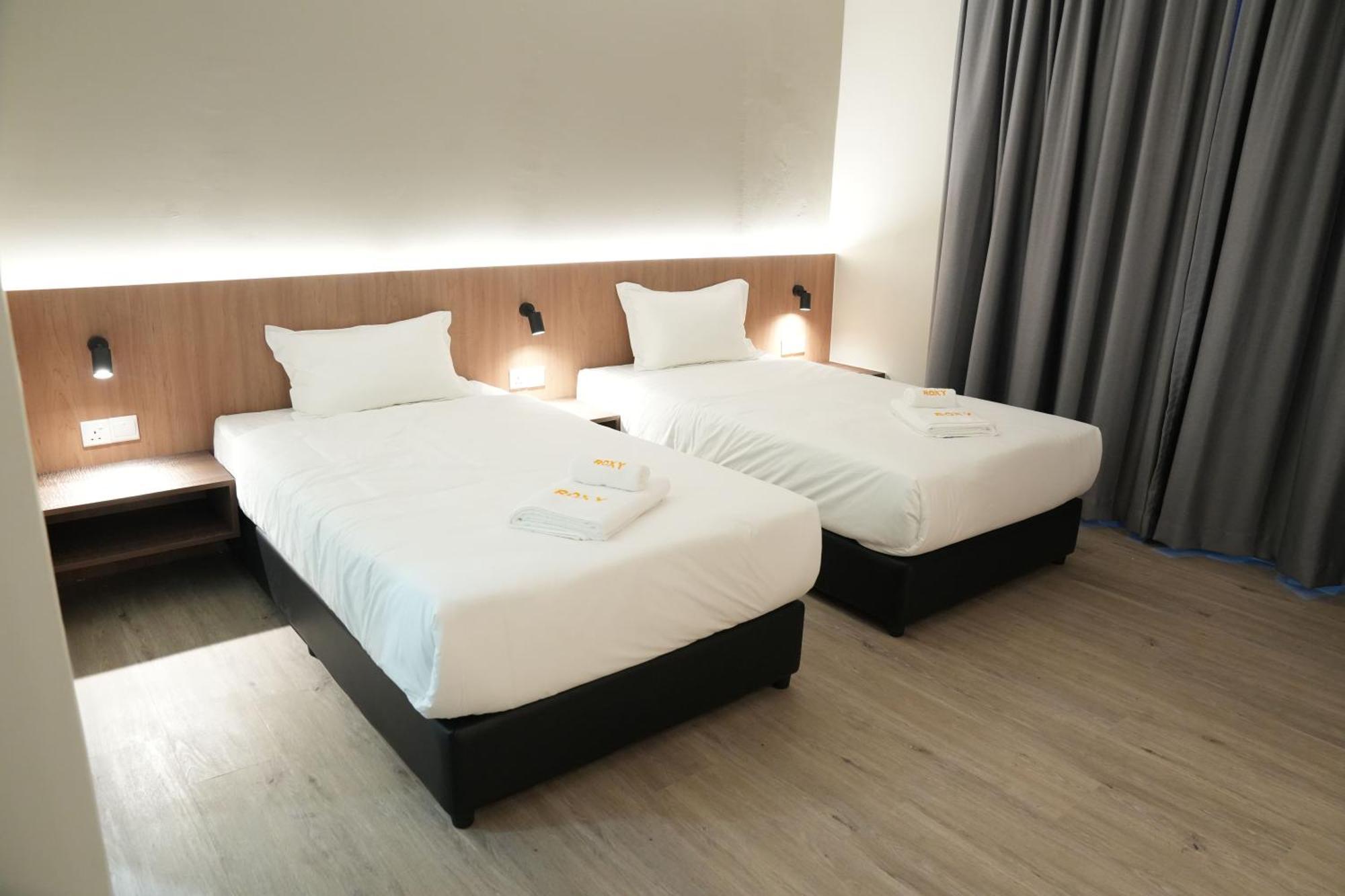 קוצ'ינג Roxy Hotel Aiman מראה חיצוני תמונה